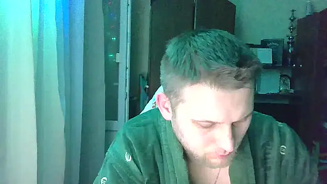 Snapshot of HunterOnBoobs chatting on 03/05/25, 10:21 HunterOnBoobs online show from 03/05/25, 10:21