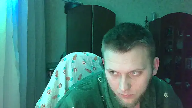 Snapshot of HunterOnBoobs chatting on 02/28/25, 08:28 HunterOnBoobs online show from 02/28/25, 08:28