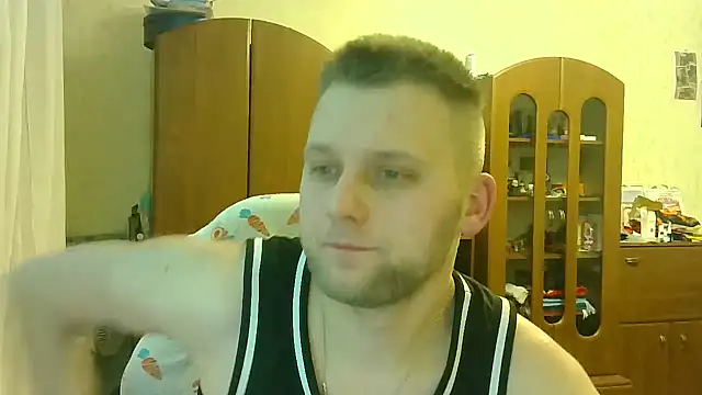 Snapshot of HunterOnBoobs chatting on 02/18/25, 10:58 HunterOnBoobs online show from 02/18/25, 10:58