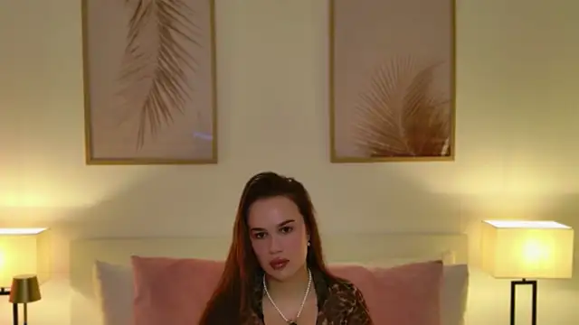 GoddessRoxana online show from 06/17/26, 11:09