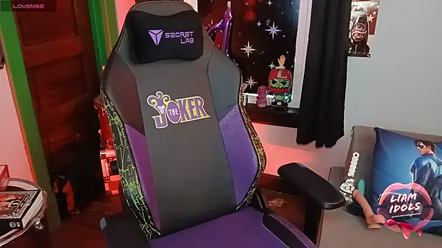 Snapshot of LiamIdols chatting on 02/19/26, 08:39 LiamIdols online show from 02/19/26, 08:39