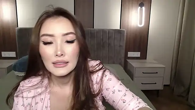 mystiksirenn online show from 11/05/25, 03:15