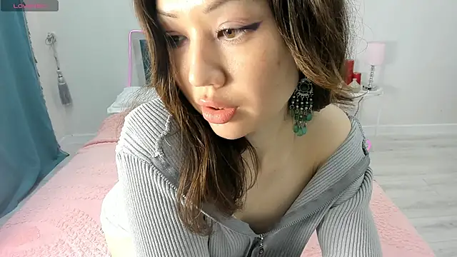 novaaskyy online show from 05/05/26, 03:15