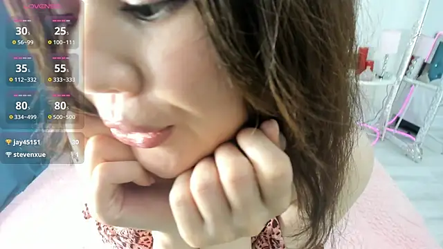 novaaskyy online show from 05/11/26, 02:45