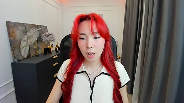 AnnaReyla online show from 04/22/26, 11:06
