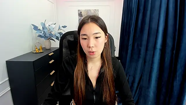 Snapshot of AnnaReyla chatting on 09/21/25, 04:50 AnnaReyla online show from 09/21/25, 04:50