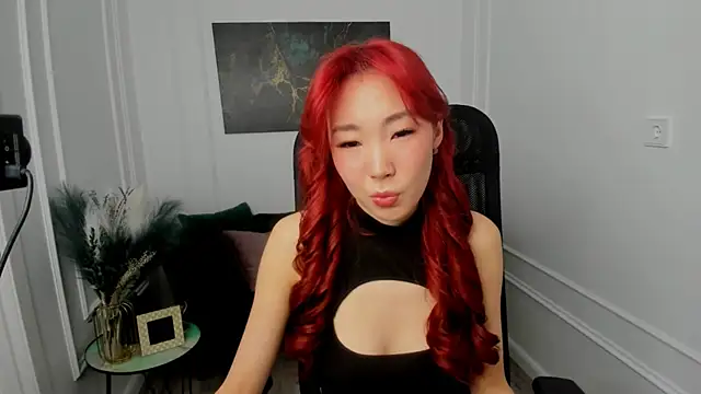 AnnaReyla online show from 03/29/26, 04:03