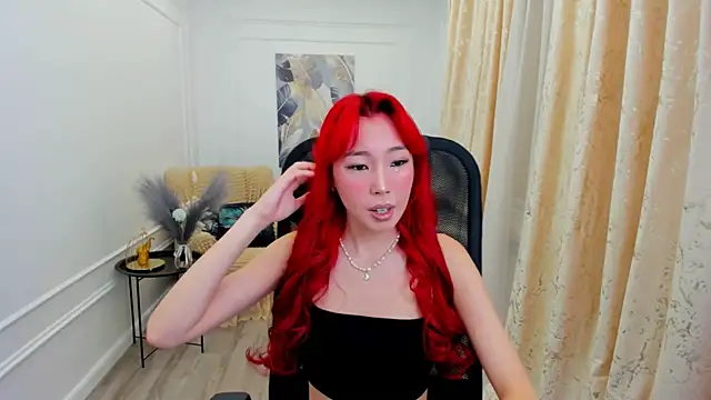Snapshot of AnnaReyla chatting on 07/13/26, 11:20 AnnaReyla online show from 07/13/26, 11:20