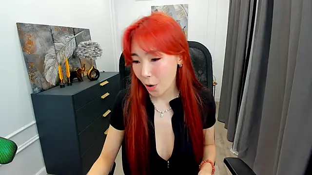 AnnaReyla online show from 03/26/26, 07:45