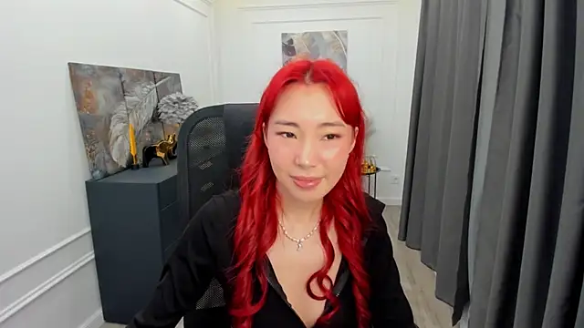 AnnaReyla online show from 05/16/26, 07:24