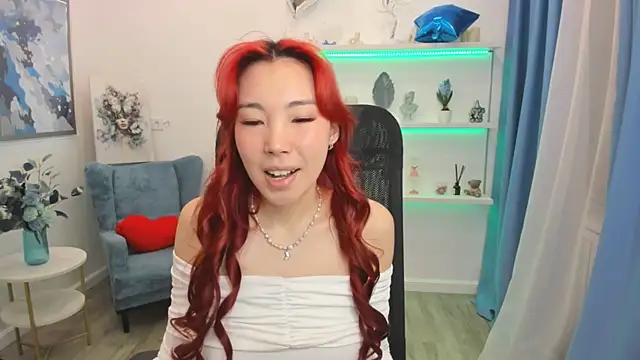AnnaReyla online show from 04/23/26, 11:27