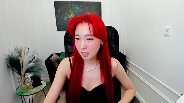 AnnaReyla online show from 05/12/26, 03:58