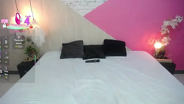 miss honey01 online show from 11/03/25, 10:46