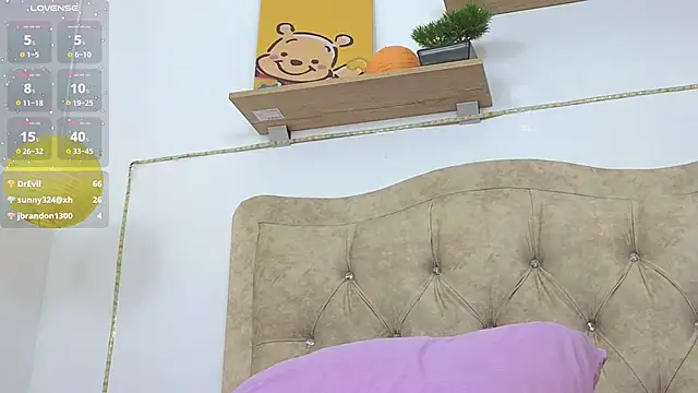 Snapshot of SERAFINA_ chatting on 02/27/25, 02:43 SERAFINA online show from 02/27/25, 02:43