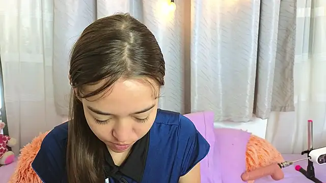 Snapshot of SERAFINA_ chatting on 10/07/25, 01:01 SERAFINA online show from 10/07/25, 01:01