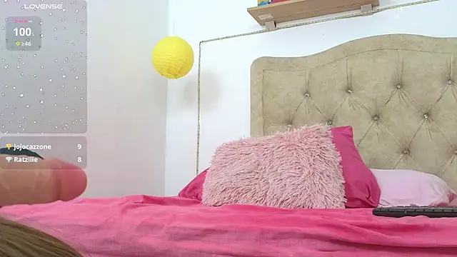 Snapshot of SERAFINA_ chatting on 02/26/25, 02:49 SERAFINA online show from 02/26/25, 02:49