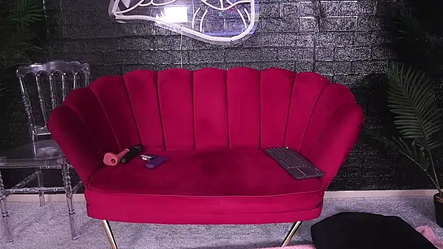 Annabellerise online show from 11/17/25, 05:22