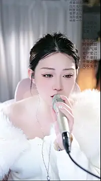 Dou-Dou-er online show from 04/06/26, 01:12