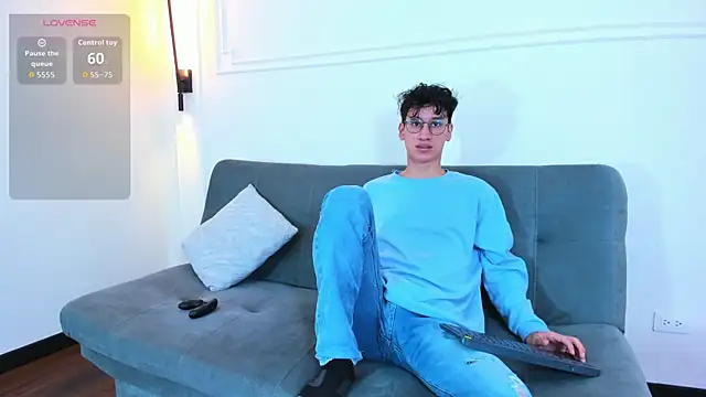 Cum hunters online show from 11/02/25, 03:22