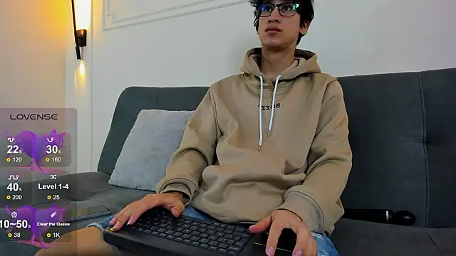 Snapshot of Cum_hunters chatting on 02/07/26, 03:14 Cum hunters online show from 02/07/26, 03:14