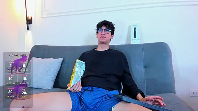 Snapshot of Cum_hunters chatting on 01/14/26, 03:21 Cum hunters online show from 01/14/26, 03:21