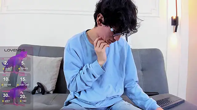 Snapshot of Cum_hunters chatting on 02/04/26, 03:12 Cum hunters online show from 02/04/26, 03:12