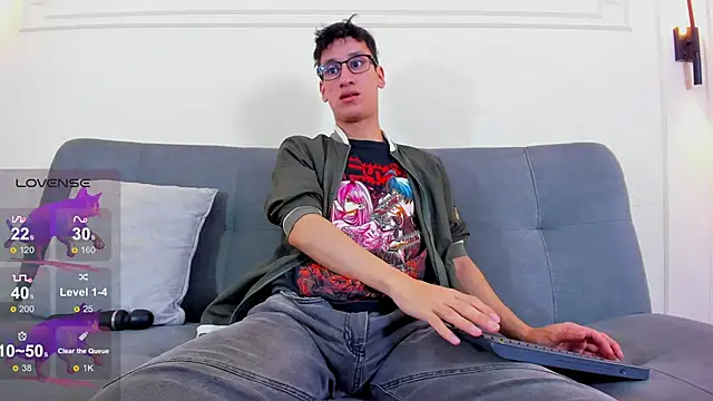 Snapshot of Cum_hunters chatting on 02/27/26, 03:29 Cum hunters online show from 02/27/26, 03:29