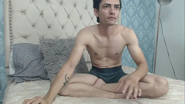 Uzcategui addams online show from 01/28/25, 03:46