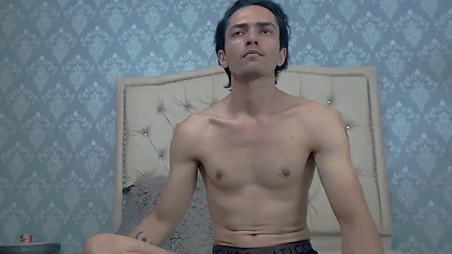 Uzcategui addams online show from 01/30/25, 07:48
