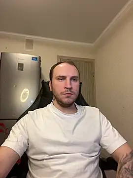 Snapshot of _XxX-XxX_ chatting on 02/19/25, 12:57 XxX-XxX online show from 02/19/25, 12:57