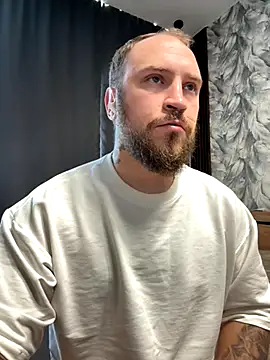 Snapshot of _XxX-XxX_ chatting on 10/02/25, 07:45 XxX-XxX online show from 10/02/25, 07:45