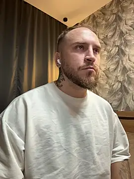  XxX-XxX  online show from 11/01/25, 05:18