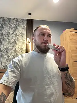  XxX-XxX  online show from 10/21/25, 06:35