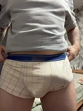 Snapshot of _XxX-XxX_ chatting on 07/07/26, 11:19 XxX-XxX online show from 07/07/26, 11:19