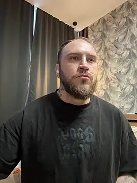 Snapshot of _XxX-XxX_ chatting on 06/18/26, 02:54 XxX-XxX online show from 06/18/26, 02:54