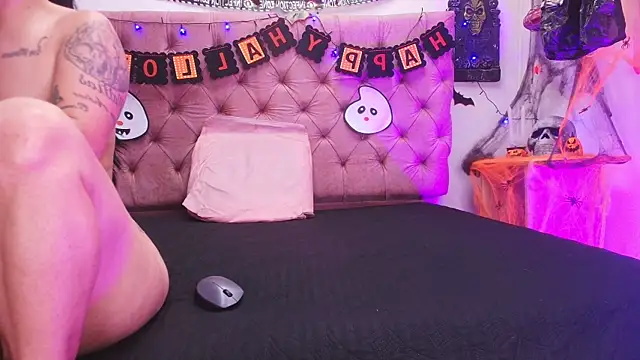 Snapshot of Auroraa_miller chatting on 10/23/25, 11:53 Auroraa miller online show from 10/23/25, 11:53