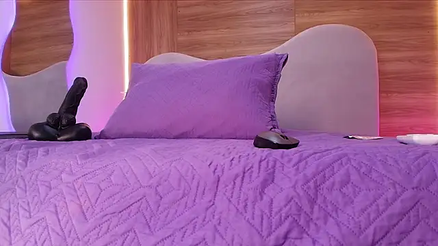 Auroraa miller online show from 02/21/26, 03:08