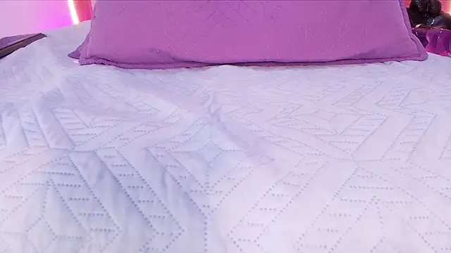 Auroraa miller online show from 02/20/26, 06:26