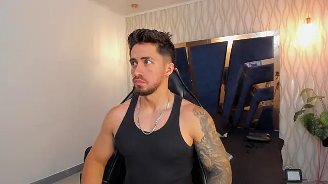 Snapshot of Brad_Summer chatting on 04/08/26, 11:17 Brad Summer online show from 04/08/26, 11:17