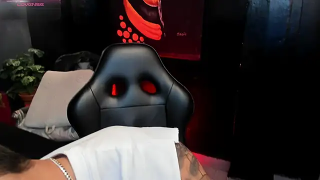 Snapshot of Brad_Summer chatting on 02/20/26, 11:17 Brad Summer online show from 02/20/26, 11:17