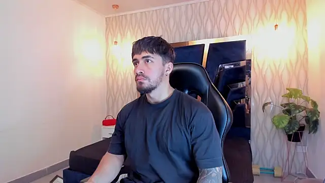 Snapshot of Brad_Summer chatting on 01/13/26, 05:28 Brad Summer online show from 01/13/26, 05:28