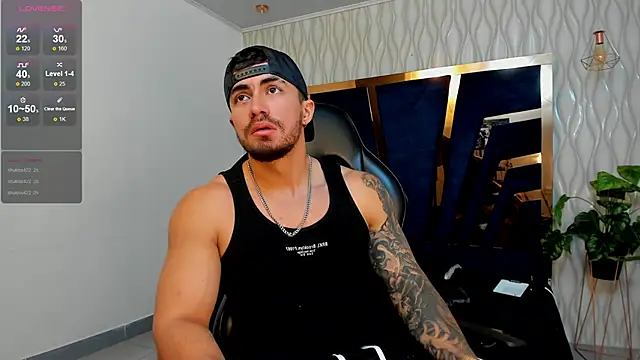 Snapshot of Brad_Summer chatting on 10/22/25, 05:56 Brad Summer online show from 10/22/25, 05:56