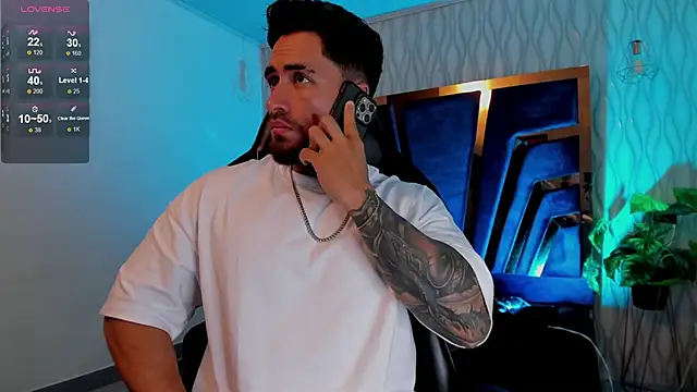 Snapshot of Brad_Summer chatting on 11/13/25, 05:17 Brad Summer online show from 11/13/25, 05:17