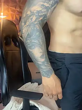 Snapshot of Brad_Summer chatting on 04/01/26, 11:45 Brad Summer online show from 04/01/26, 11:45