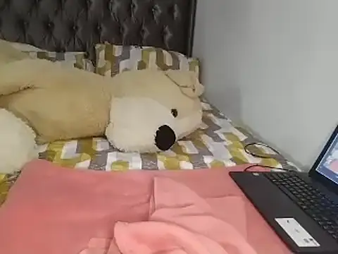 Chandy012 online show from 12/21/25, 02:30