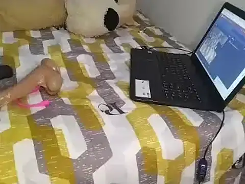 Chandy012 online show from 11/26/25, 02:06