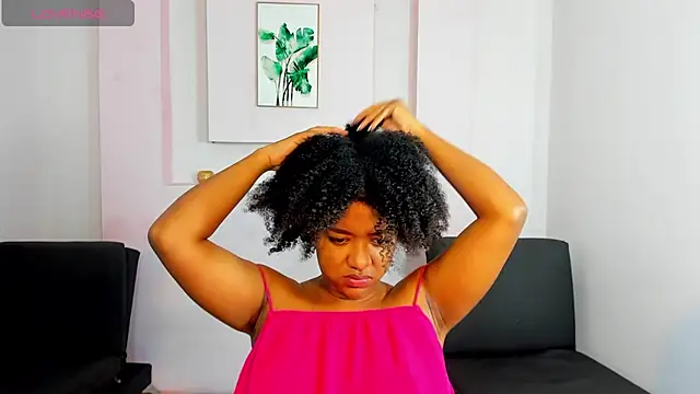 AishaHil online show from 01/30/25, 11:44