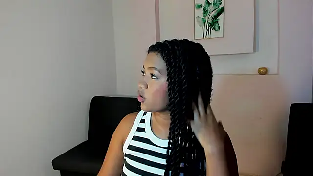 AishaHil online show from 01/21/25, 12:18