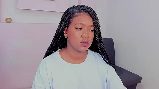 AishaHil online show from 01/18/25, 12:47