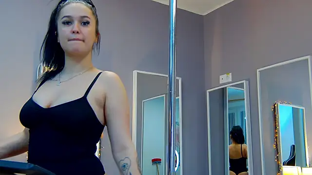 Eva Lovvia  online show from 03/18/25, 07:01